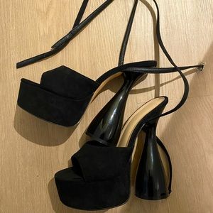 Tom Ford Heels Dupe